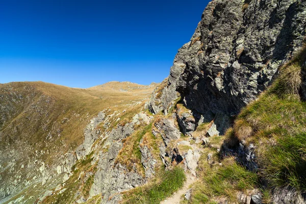 Landschap met hoogteweg — Stockfoto