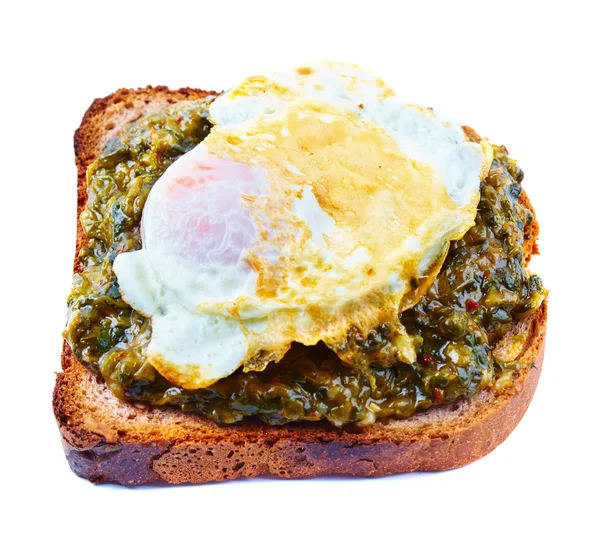 Ispanak ve yumurta tost — Stok fotoğraf