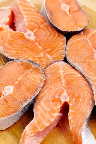 Fatias de salmão vermelho — Fotografia de Stock