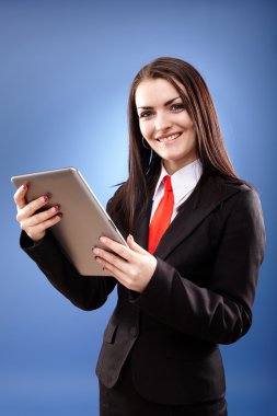 iş kadını tablet kullanma