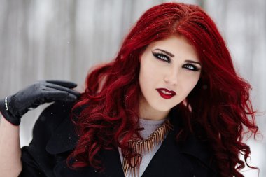 Gotik Kızıl saçlı kadın