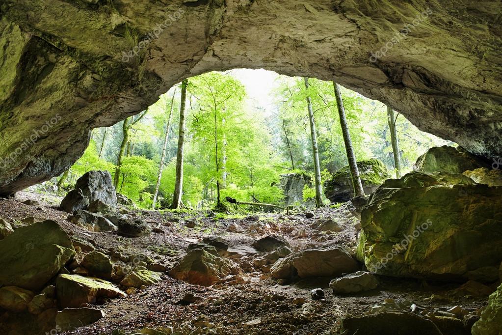 The Galbena River Cave in Apuseni mountains — Stock Photo © Xalanx