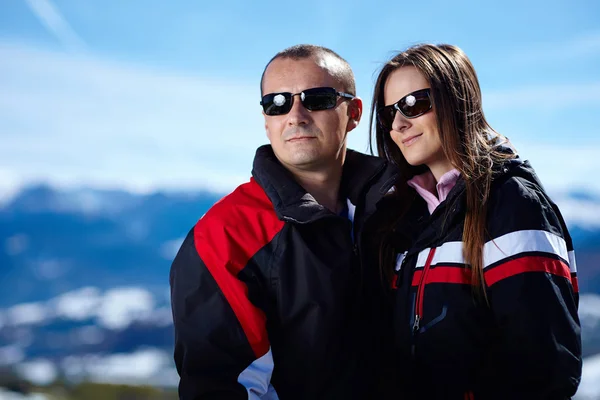 Couple enjoying a hiking trip — Stock Photo, Image