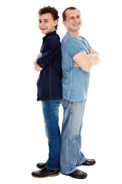 Baba ve oğul sırt sırta