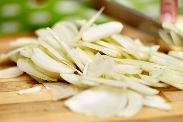 Geschnittene weiße Zwiebel — Stockfoto