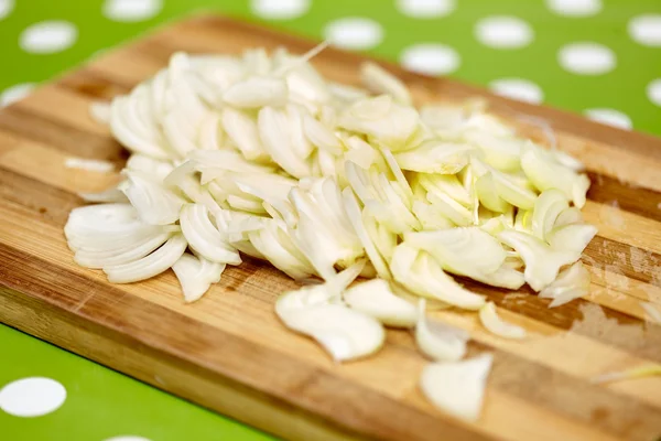 Geschnittene weiße Zwiebel — Stockfoto