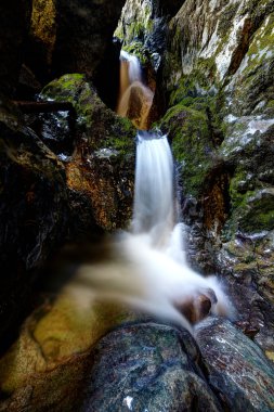 cetatile ponorului mağara yeraltı Nehri
