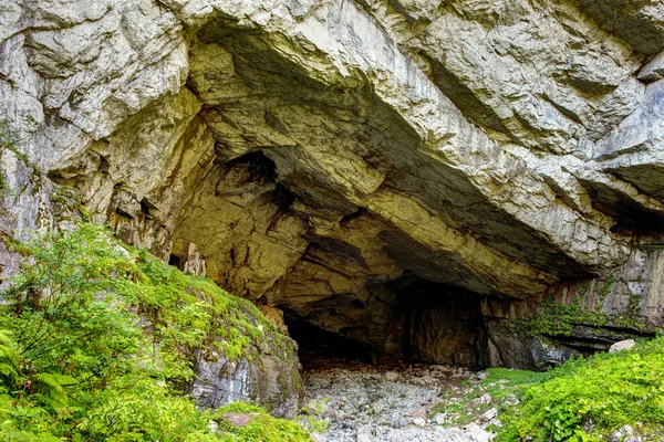 Grotta di Coiba Mare dai monti Apuseni — Foto Stock