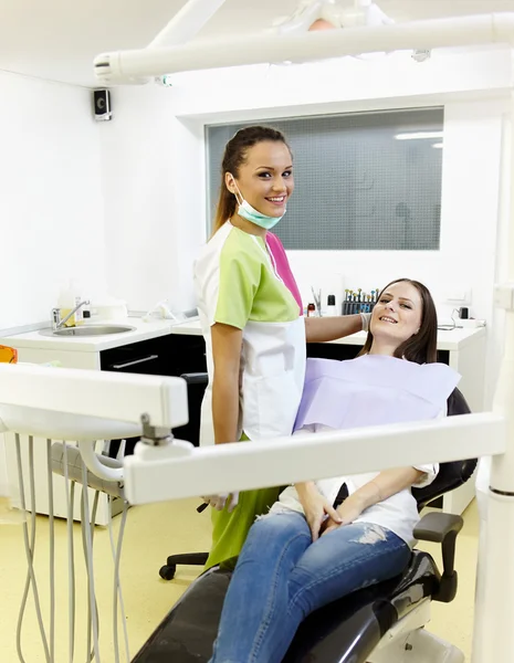 Dentista e Paciente — Fotografia de Stock