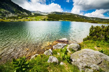 Lake calcescu Romence