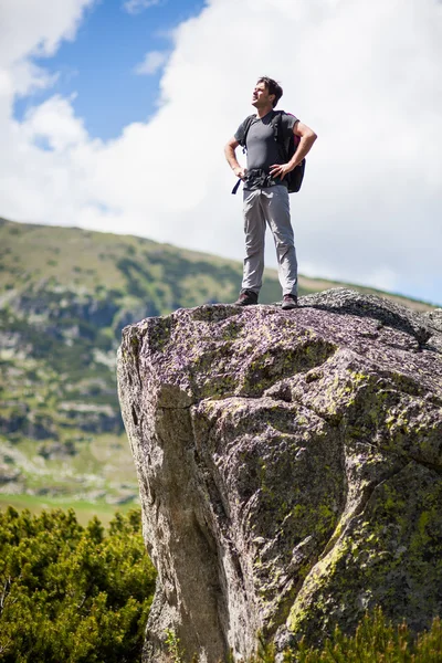 Wandern allein — Stockfoto