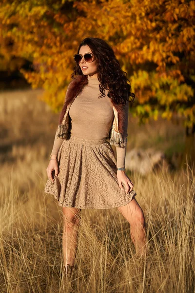 Beautiful Young Woman Sunset Autumn Colors Forest — Stock Photo, Image