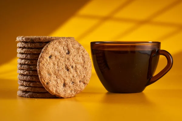 Wholegrain Oat Digestive Biscuits Morning Coffee Window Shadow Yellow Background — Stock Photo, Image