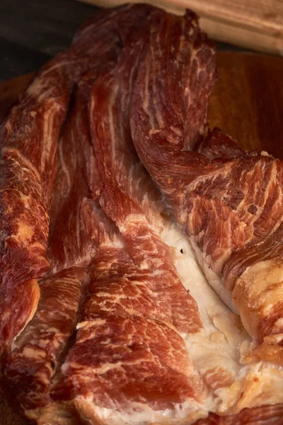 Jamon Serrano Smoked Pork Leg Wooden Board Closeup — Stock Photo, Image