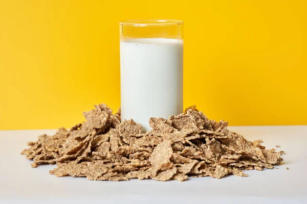 Vaso Leche Cereales Avena Para Desayuno —  Fotos de Stock