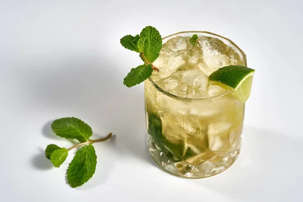 Mojito Cocktail Closeup Isolated White Background — Stock Photo, Image