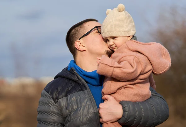 Young Father His Baby Girl Outdoor Park Having Great Time — Stock Photo, Image
