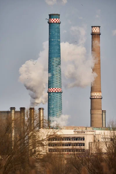 Industrieel Vervuilingsconcept Met Trechters Dikke Witte Rook Atmosfeer — Stockfoto