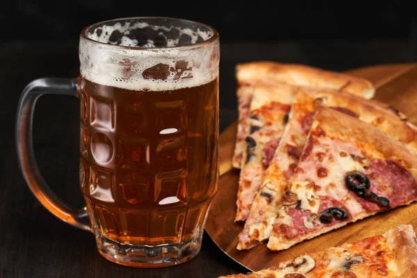 Pizza Beer Mug Wooden Board — Stock Photo, Image