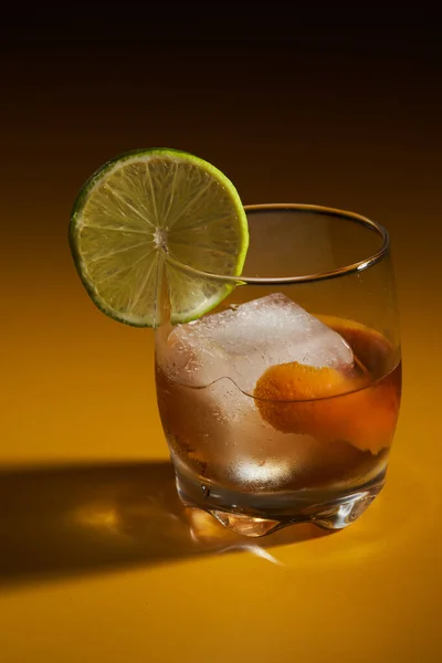 Kuba Libre Cocktail Med Whisky Eller Rom Och Koks Stockfoto