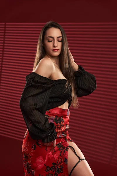 Studio Portrait Beautiful Glamour Model Red Skirt Black Blouse — Stock Photo, Image