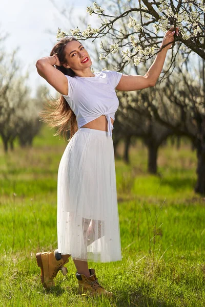 Portrait Beautiful Caucasian Woman White Dress Blooming Plum Orchard — Stockfoto