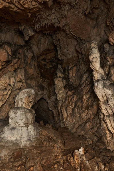 Дуже Стара Печера Красивими Спелеосистемами Всередині — стокове фото