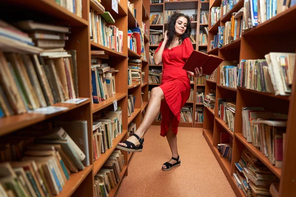 Attractive Brunette Librarian Red Dress Library Full Books —  Fotos de Stock