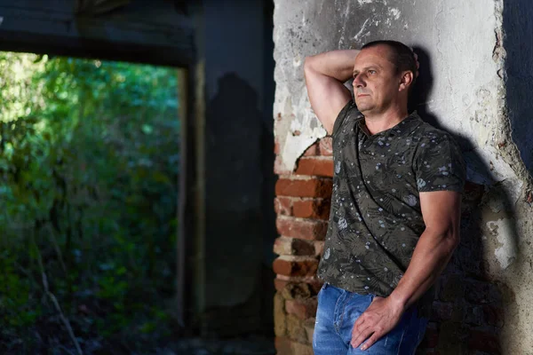 Middle Aged Man Ruined House Barn Natural Light Portrait — Stock Photo, Image