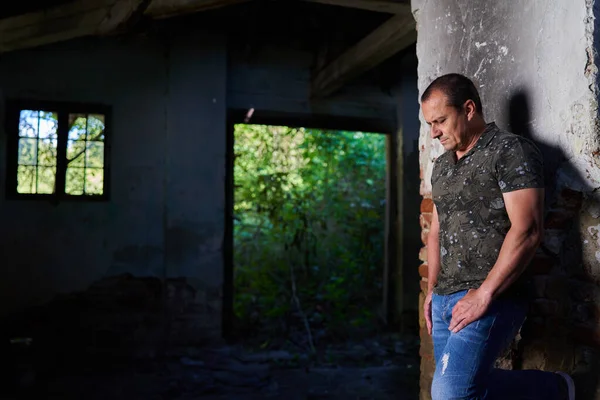 Middle Aged Man Ruined House Barn Natural Light Portrait — Stock Photo, Image
