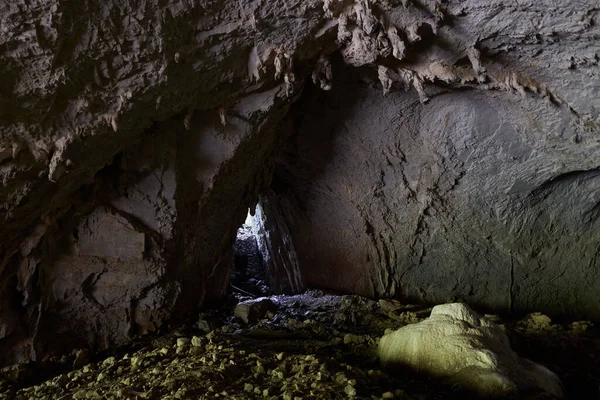 Caverna Com Vários Espeleotemas Montanhas Calcário — Fotografia de Stock