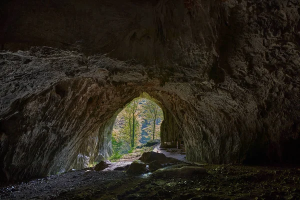 Grotta Con Vari Speleotemi Montagne Calcaree — Foto Stock