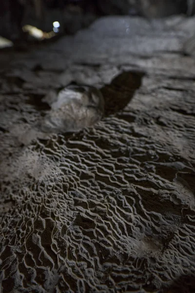 Grotta Con Vari Speleotemi Montagne Calcaree — Foto Stock