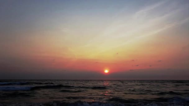 海の上の夕日 — ストック動画