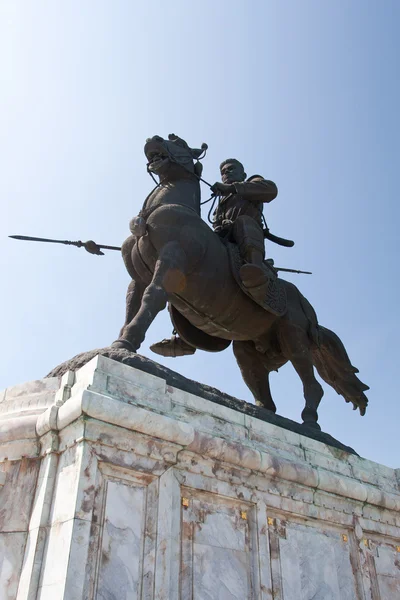 Estátua equestre monumental — Fotografia de Stock