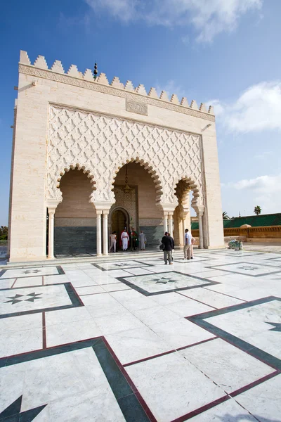 Bab bou jeloud 门 （蓝色） 位于土耳其毡帽，摩洛哥 — 图库照片