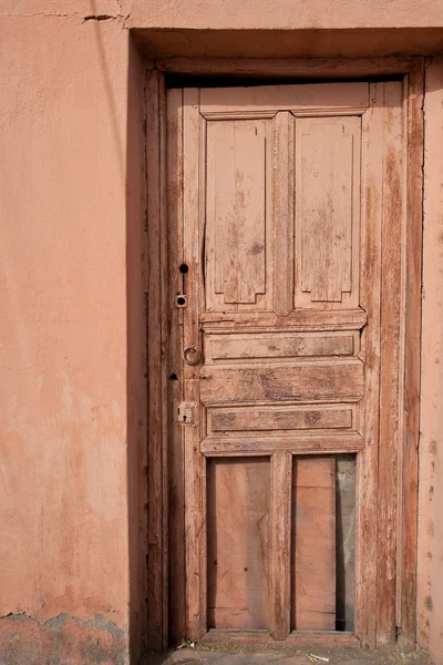 Oude traditionele Arabische architectuur - deur — Stockfoto