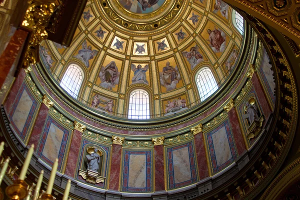 Dome of the Saint Stephen Basilica — Stock Photo, Image
