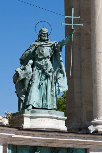 st. stephen, Budapeşte heykeli