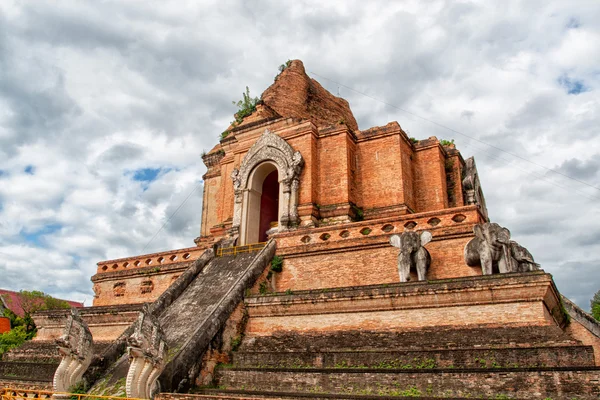 Buddhistický chrám v Thajsku — Stock fotografie