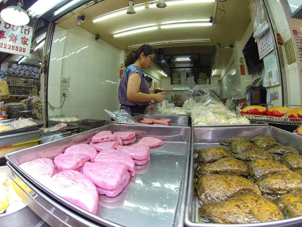 Comércio de pessoas no mercado de rua em Bangkok — Fotografia de Stock