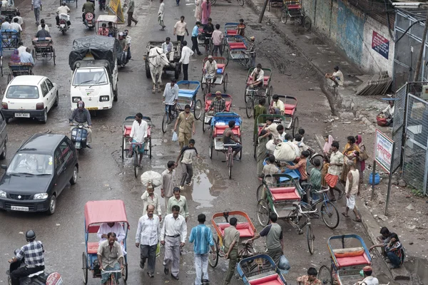 Tuk tuks na ulici v Indii — Stock fotografie