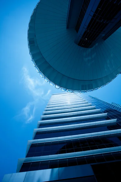 Wolkenkrabbers in financiële district van singapore — Stockfoto