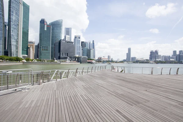 Rascacielos en Marina Bay — Foto de Stock