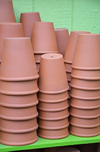 Brown clay flower pots — Stock Photo, Image