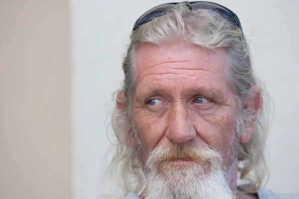 Portrait of homeless man — Stock Photo, Image