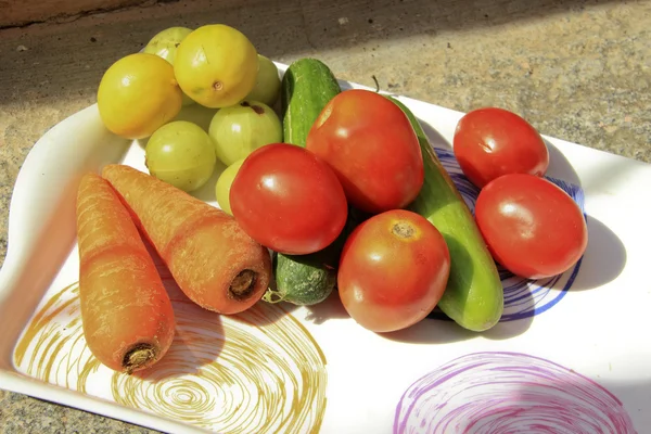 Gesundes Gemüse im Tablett — Stockfoto