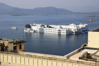 Göl Sarayı udaipur görünümünü