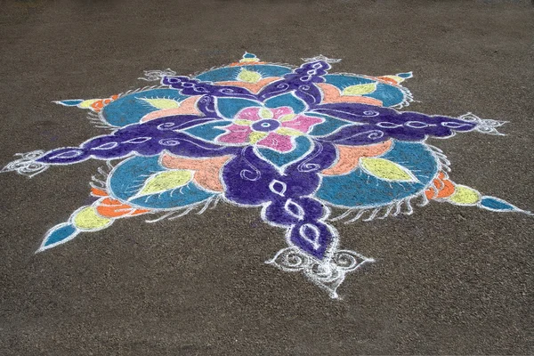 Bunte Strahlen von Rangoli — Stockfoto