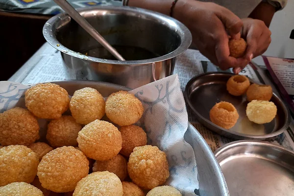 Image Showing Filling Spiced Pani Hollow Puri Balls Pani Puri — Stok Foto